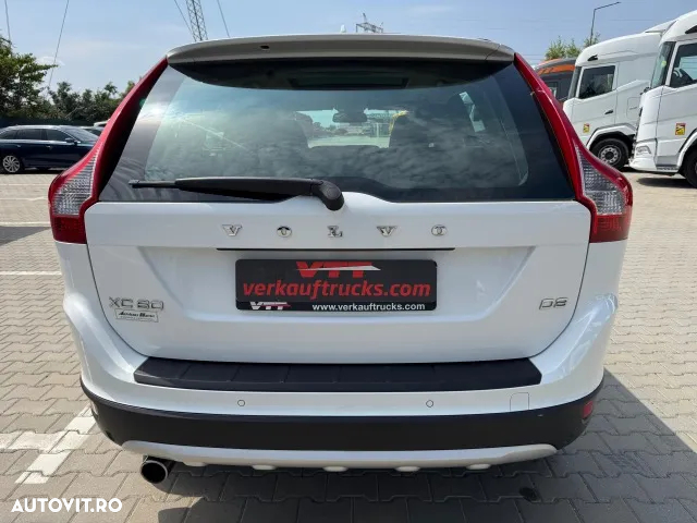 Volvo XC 60 D4 Momentum - 14