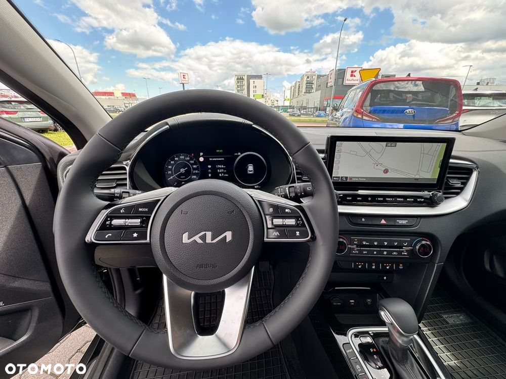 Kia XCeed 1.5 T-GDI Business Line DCT - 15