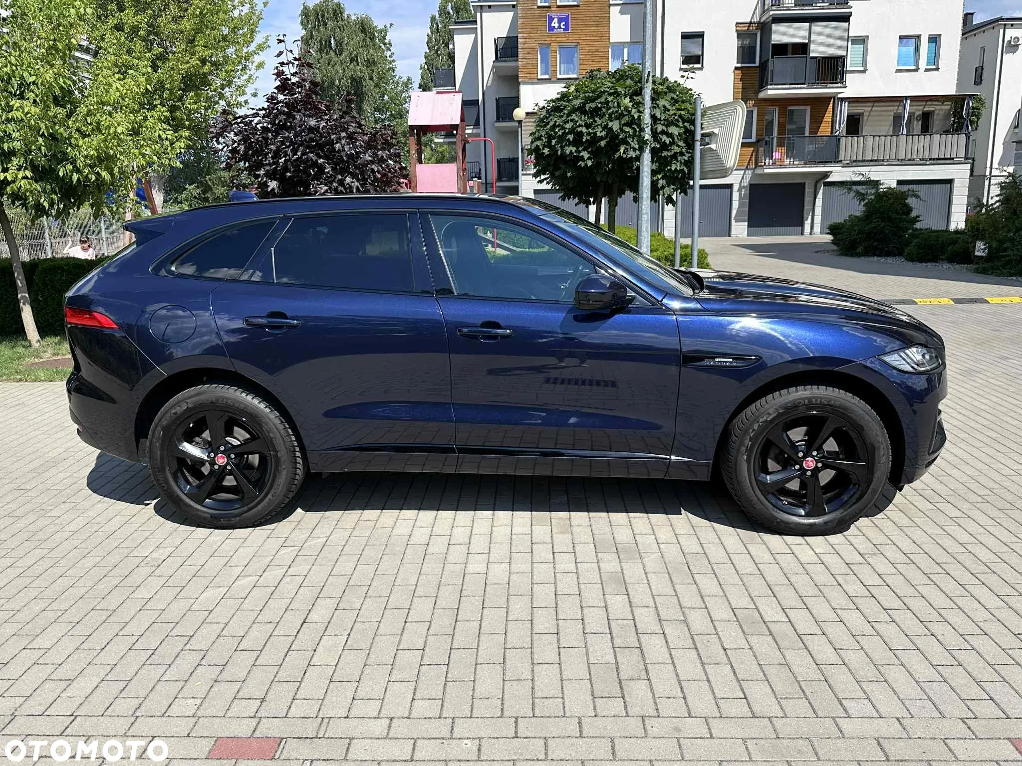 Jaguar F-Pace 20d AWD R-Sport - 6