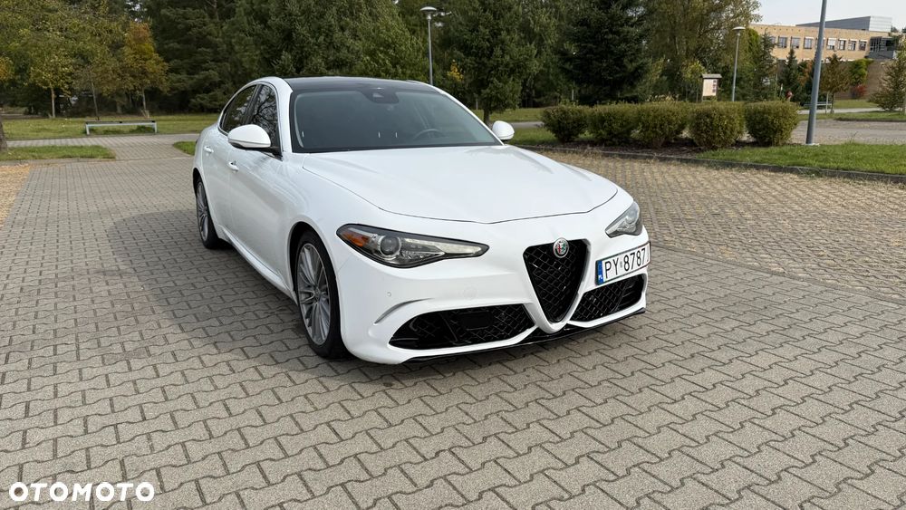 Alfa Romeo Giulia 2.0 Turbo 16V AT8 Veloce - 1