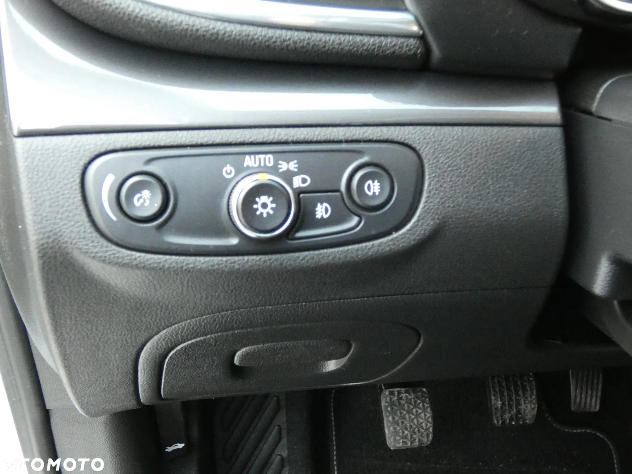 Opel Mokka X 1.4 T Elite S&S - 30