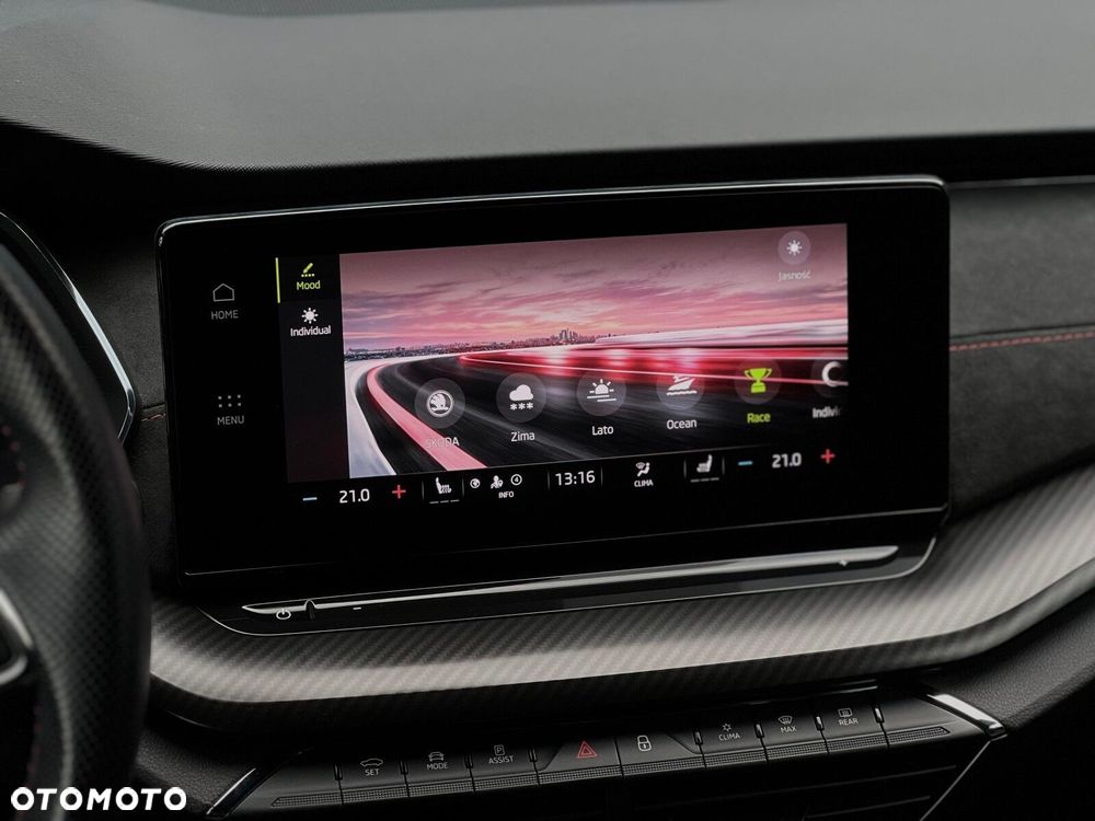 Skoda Octavia 2.0 TSI RS DSG - 38