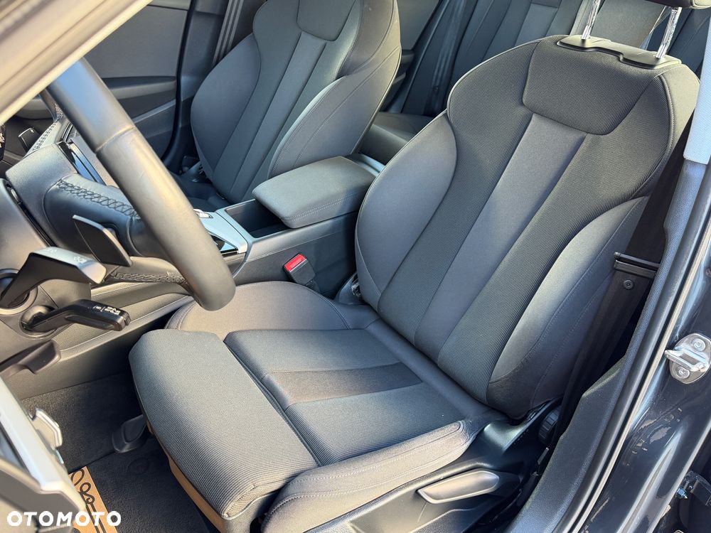 Audi A4 Limousine - 13