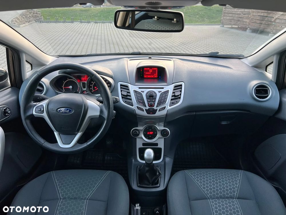 Ford Fiesta 1.4 Titanium EU5 - 20