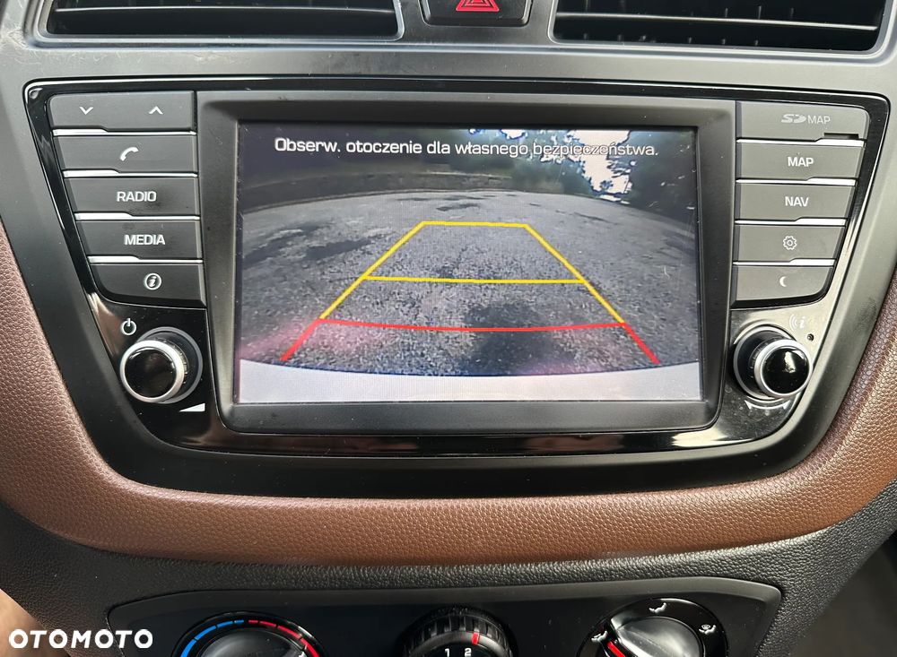 Hyundai i20 1.2 Elegant - 16
