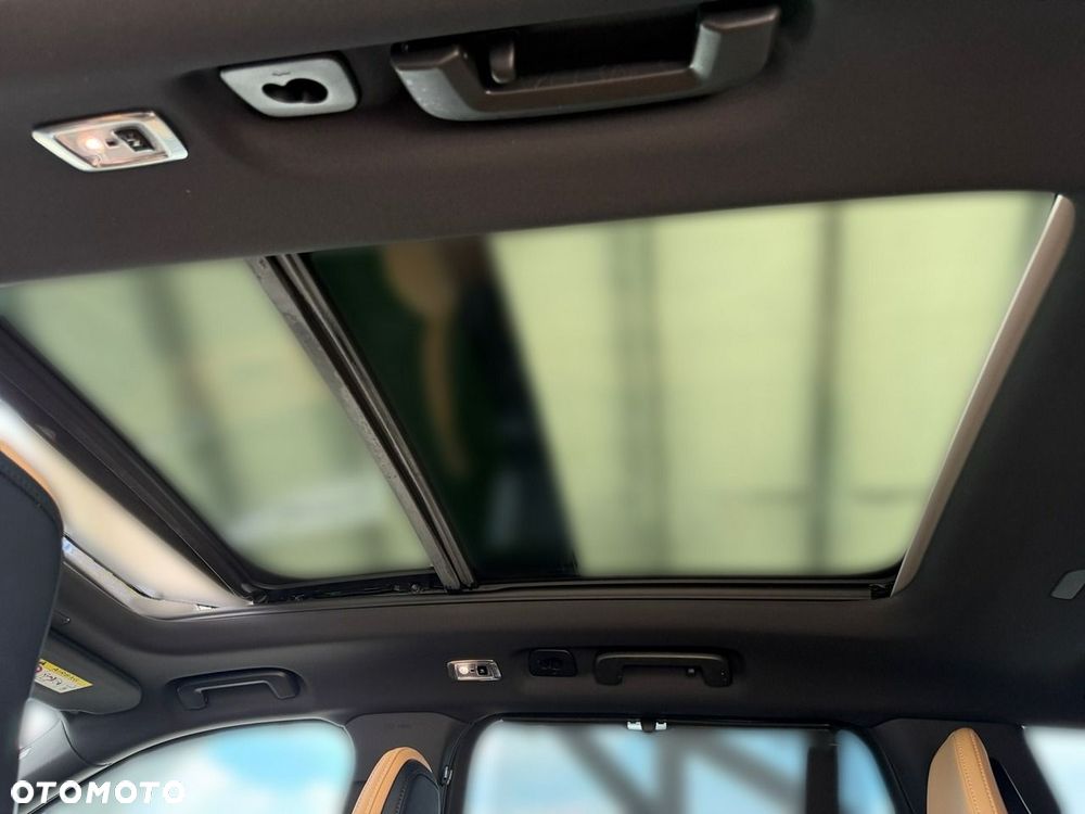 Volvo XC 90 - 25
