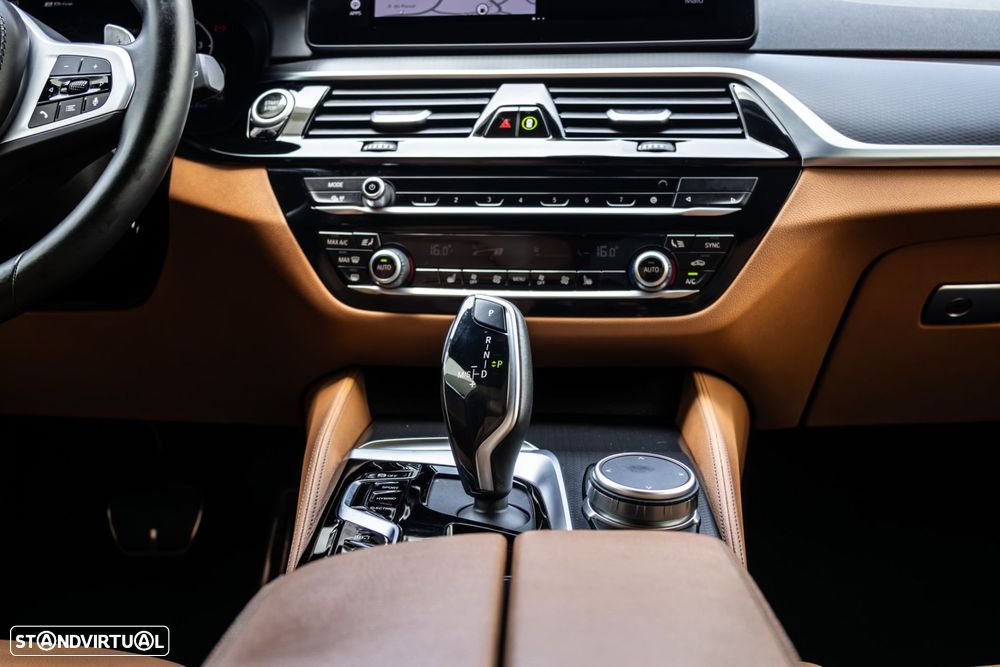 BMW 520 - 23
