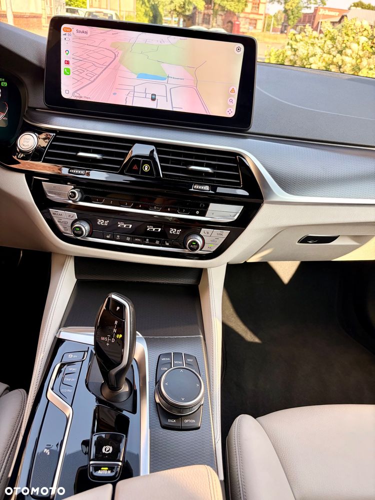BMW Seria 5 520d xDrive - 11