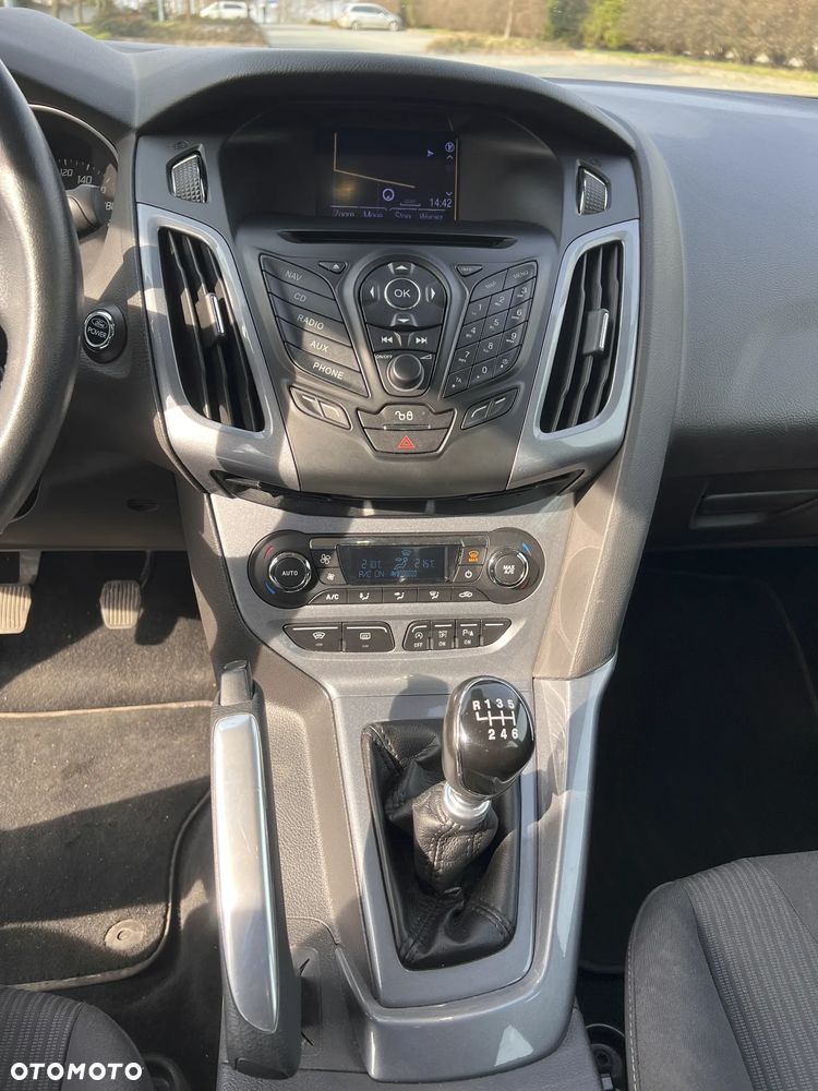 Ford Focus 1.6 EcoBoost Titanium - 18