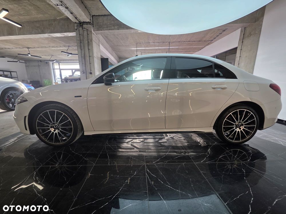 Mercedes-Benz Klasa A 250 e 8G-DCT Advanced AMG Line - 13