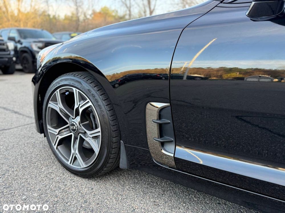 Kia Stinger 2.0 T-GDI GT Line - 9