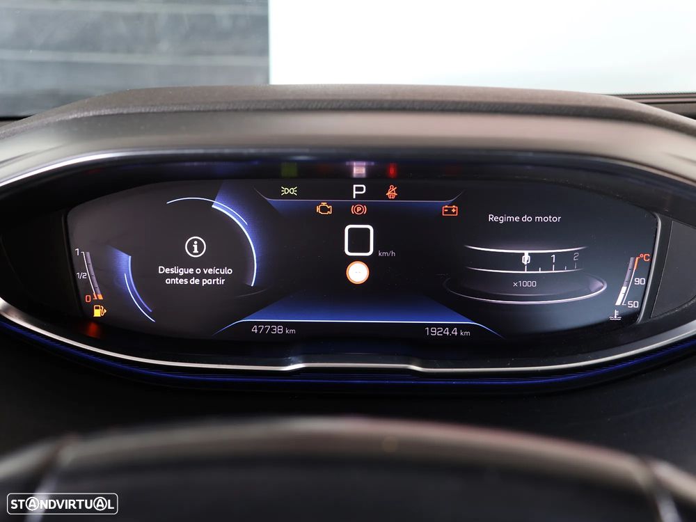 Peugeot 3008 1.2 PureTech Allure EAT8 - 29