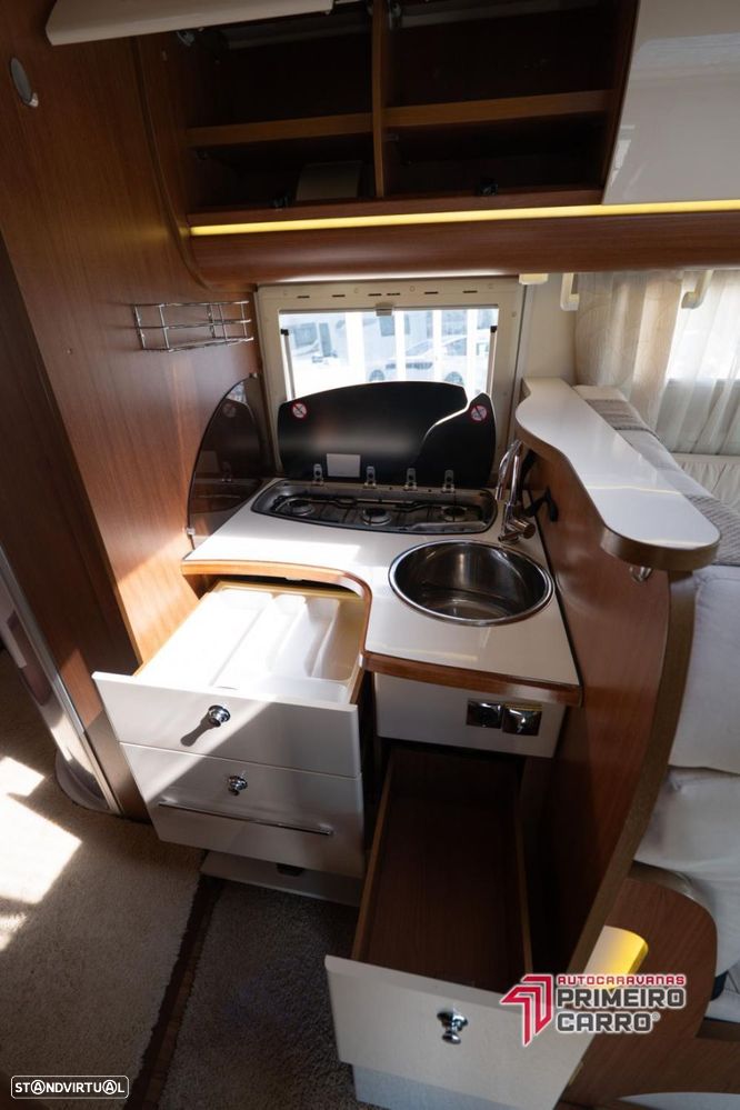 Autostar Passion 690 LC c.Central e Basculante - 7