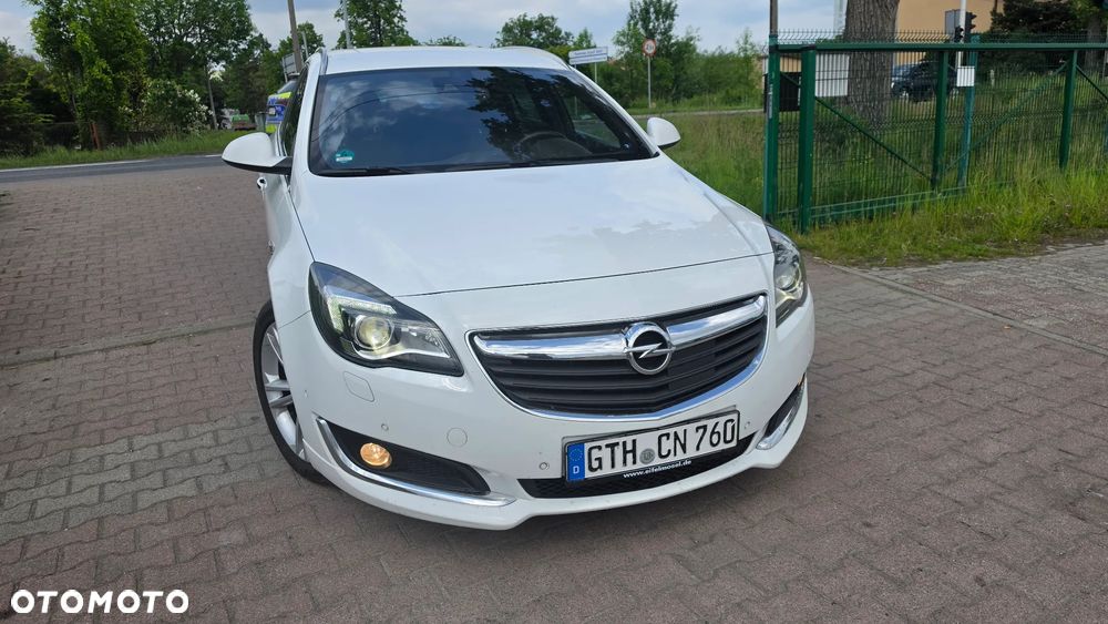 Opel Insignia - 35