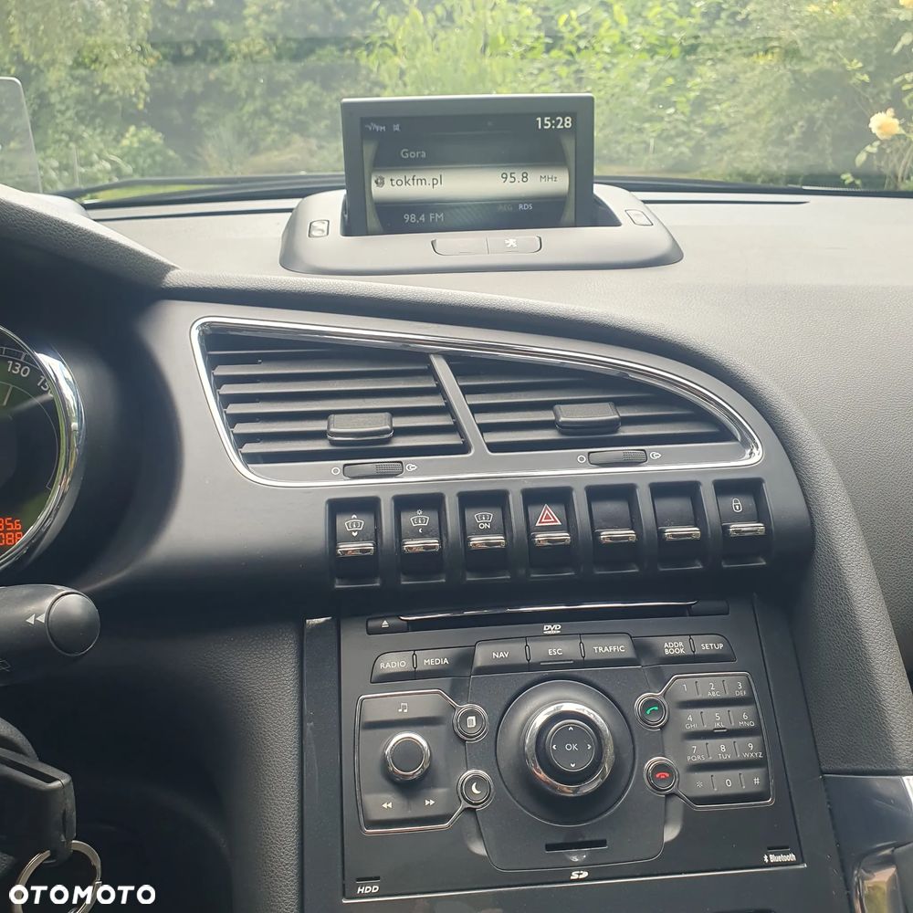 Peugeot 3008 2.0 HDi HYbrid4 - 8