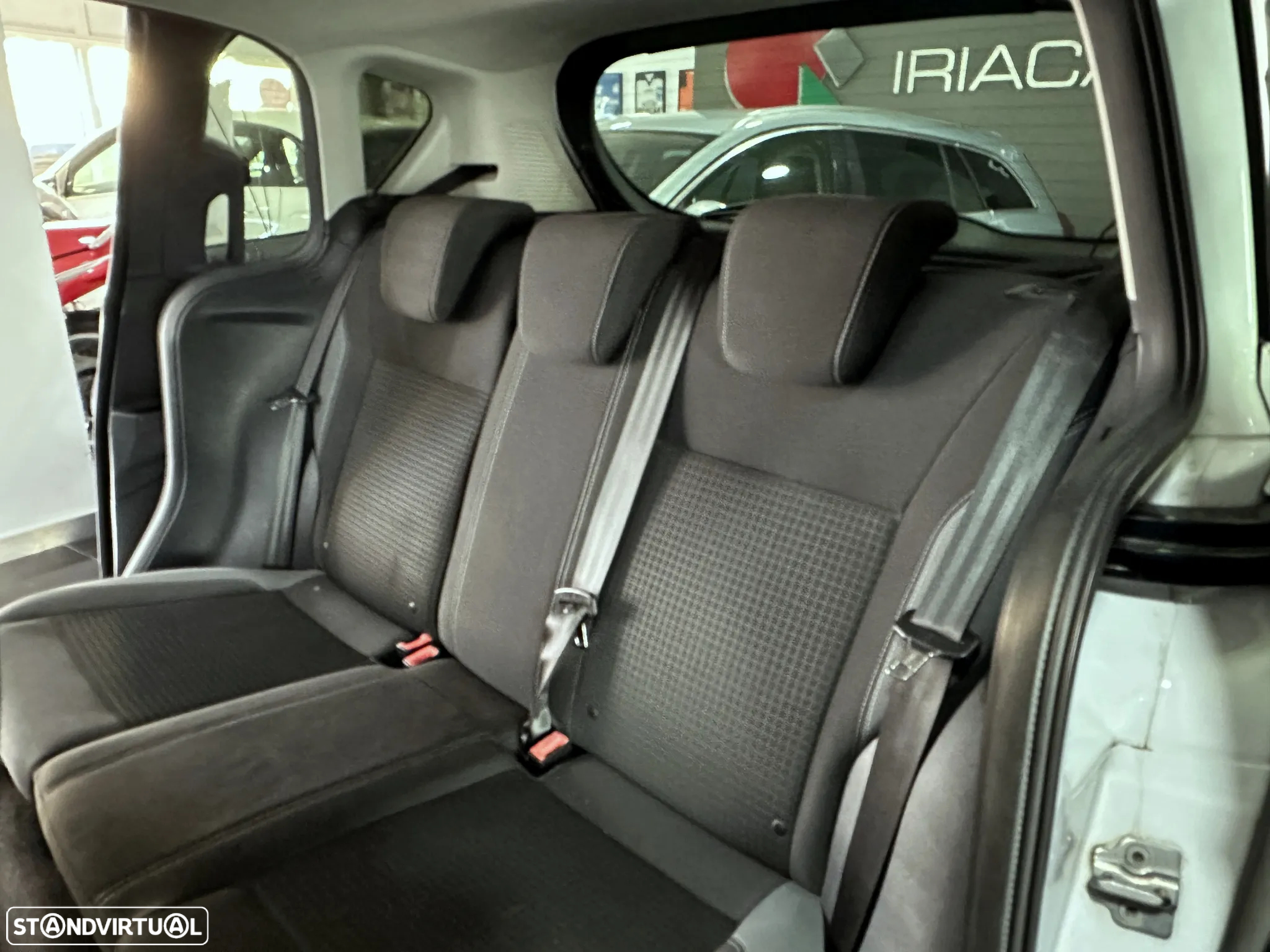 Ford B-Max 1.5 TDCi Titanium - 30