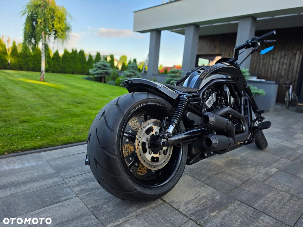 Harley-Davidson V-Rod Muscle - 17