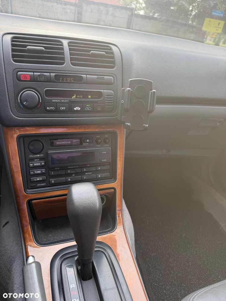 Honda Legend 3.2 - 26