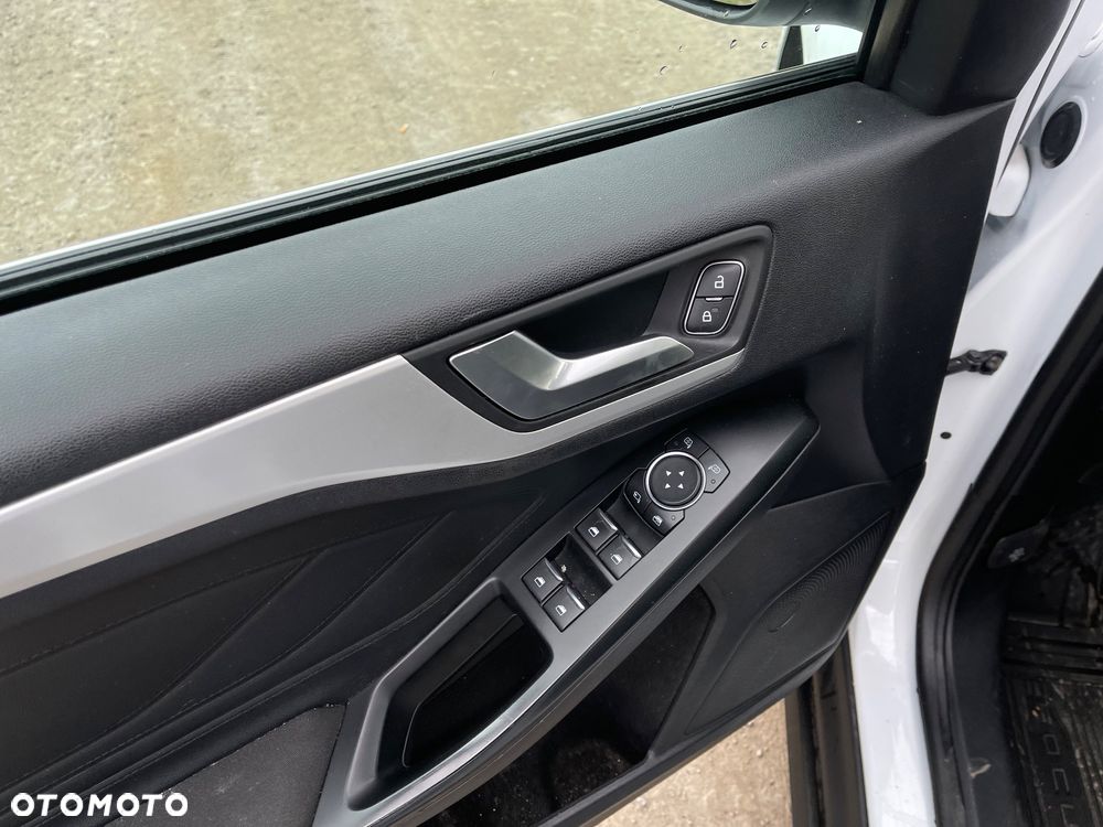 Ford Focus 1.5 EcoBlue Active - 17