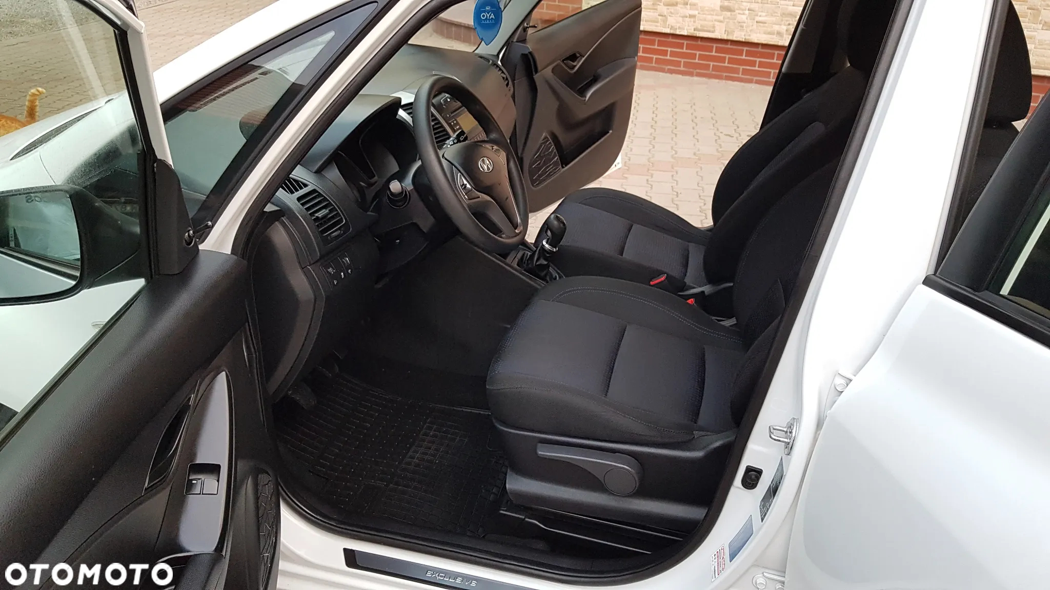 Hyundai ix20 1.4 Comfort - 21