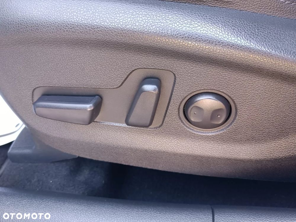 Hyundai Tucson blue 1.7 CRDi 2WD Advantage - 32