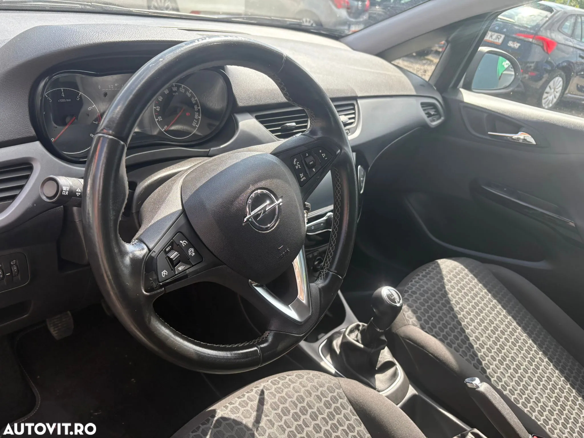 Opel Corsa 1.2 TWINPORT ECOTEC Enjoy - 9