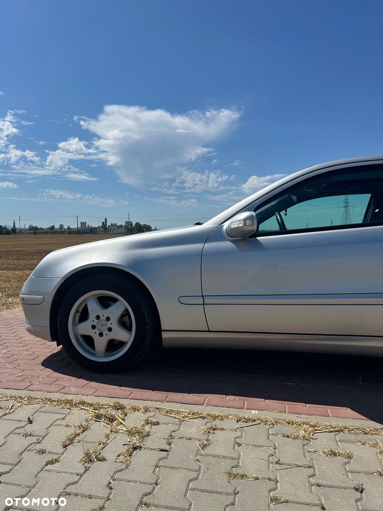 Mercedes-Benz Klasa C 180 Kompressor Automatik - 24