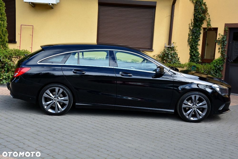 Mercedes-Benz CLA 200 Urban - 18