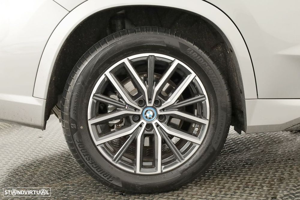 BMW X1 xDrive25e Pack Desportivo M - 5