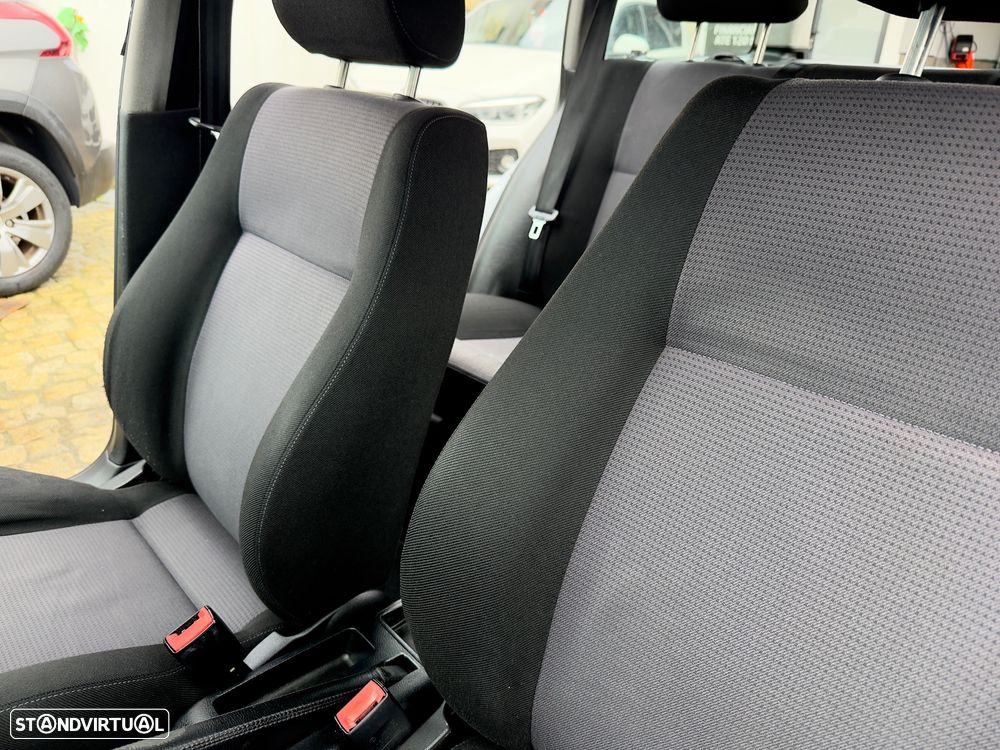 VW Golf Variant 1.9 TDi Confl AC - 43