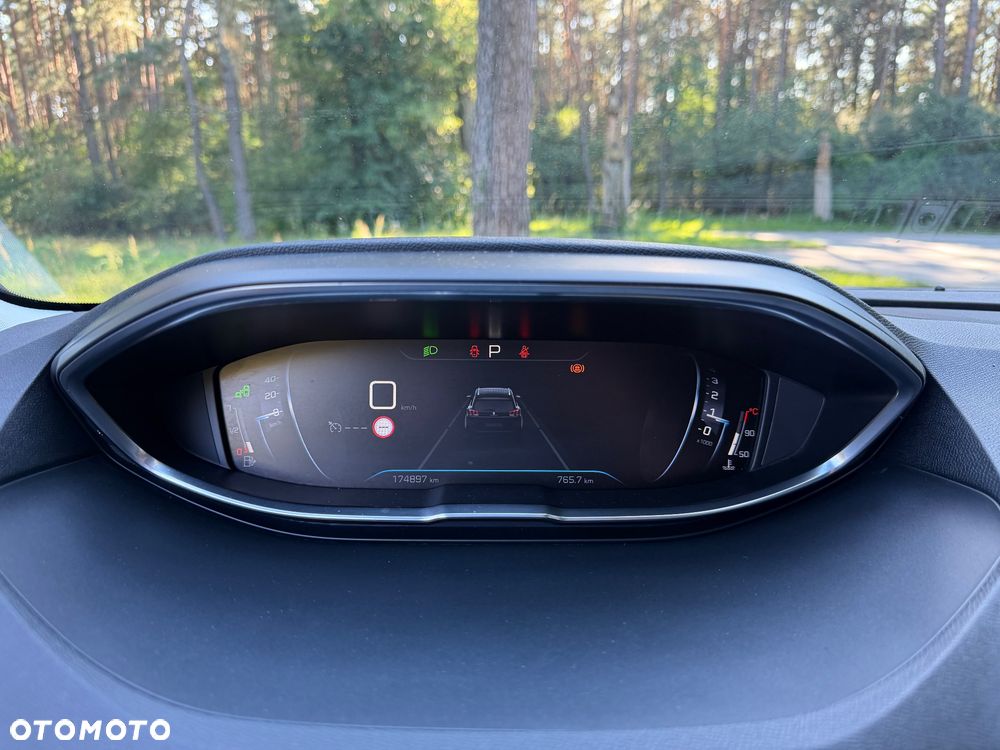 Peugeot 5008 BlueHDI 130 EAT8 Allure Business-Paket - 36
