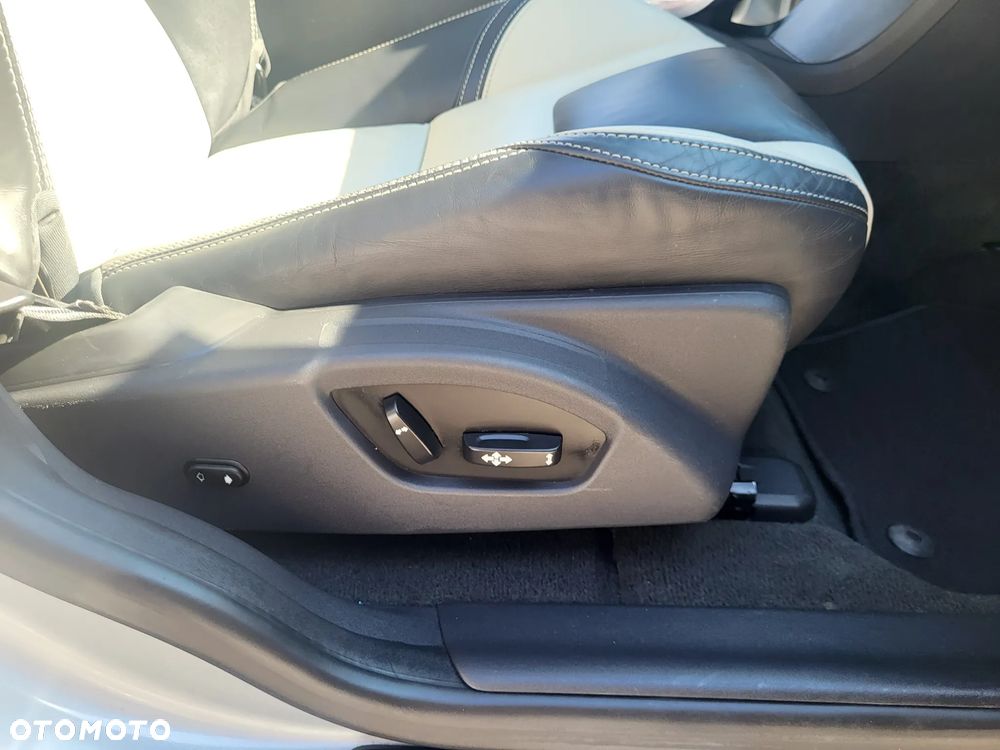 Volvo XC 60 D4 Drive-E Momentum - 30