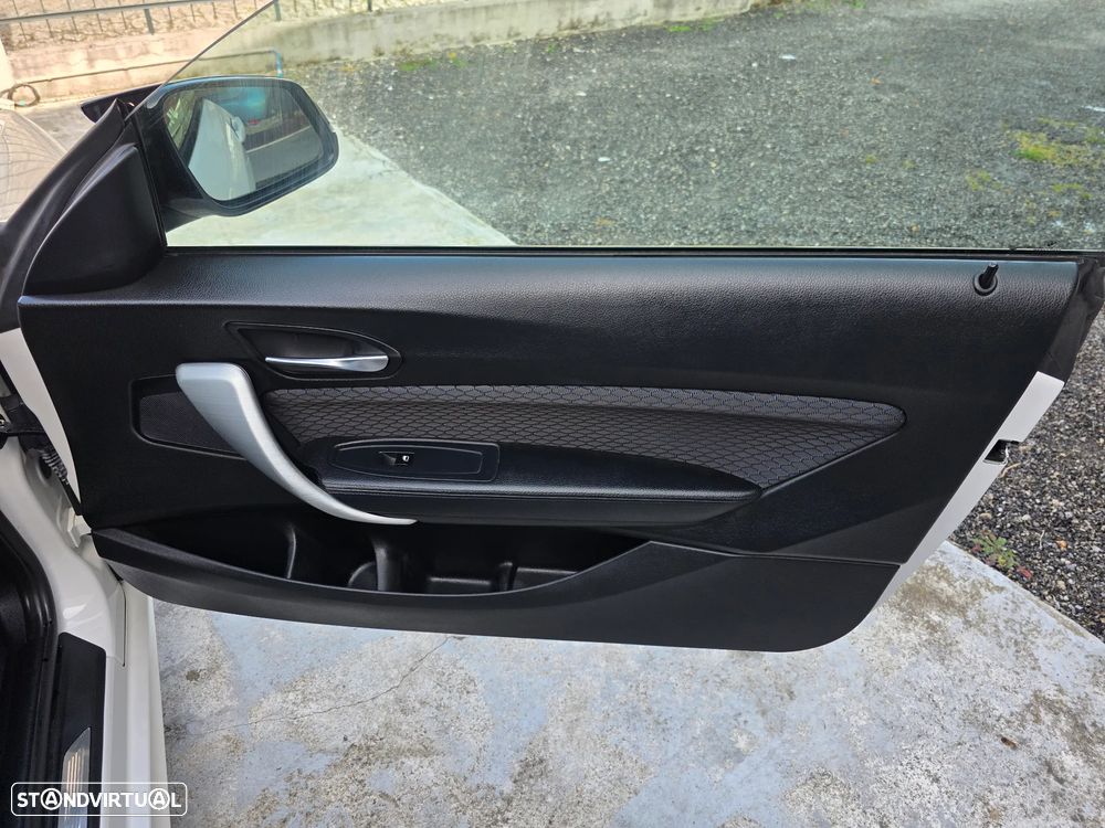 BMW 220 d Coupe Pack M Auto - 32