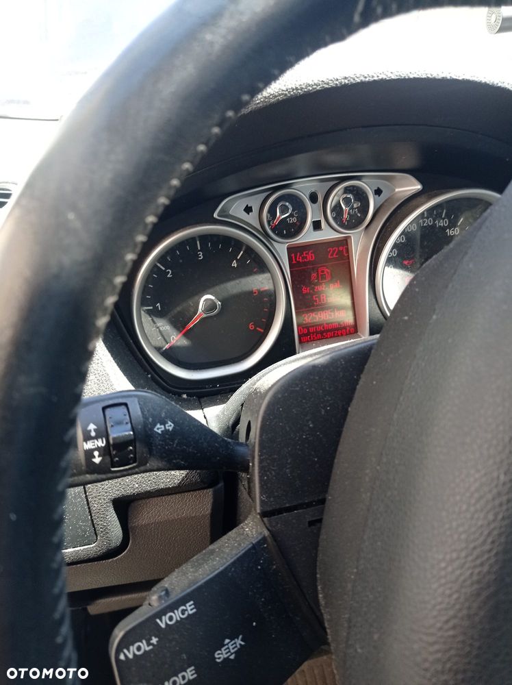 Ford Kuga 2.0 TDCi 4x4 Titanium - 8