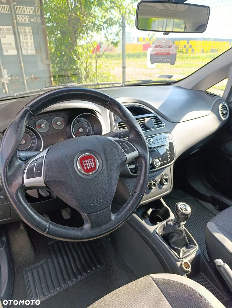 Fiat Punto 2012 - 11
