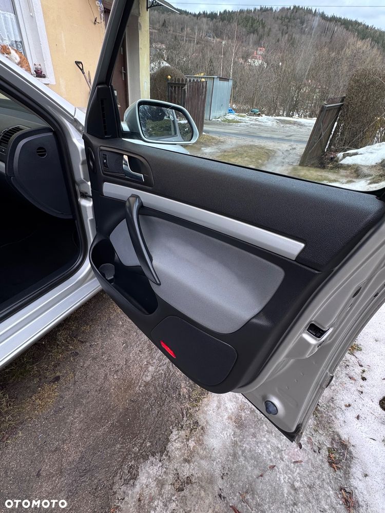 Skoda Octavia 2.0 FSI Ambiente Tiptr - 18