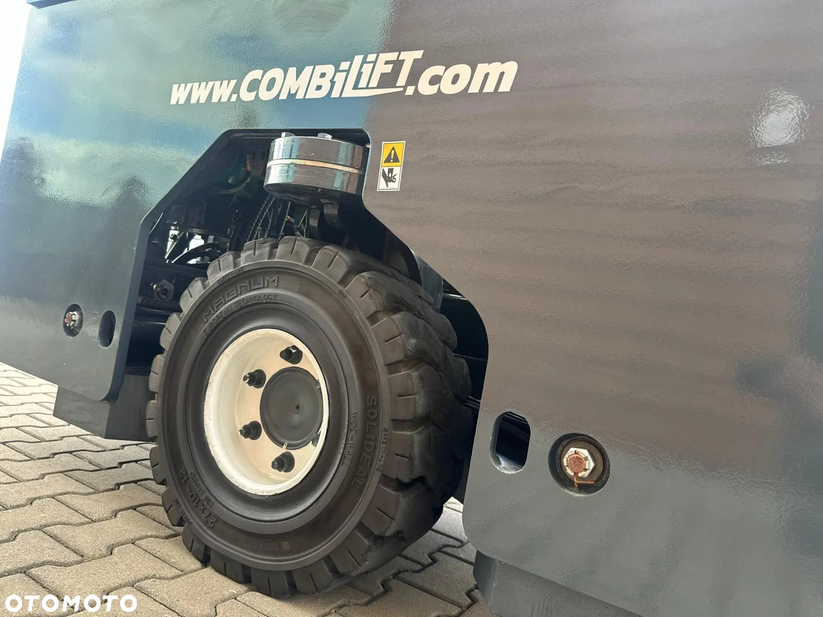 Combilift Combilift C5000// Stan idealny // wolny skok //Niski maszt - 35
