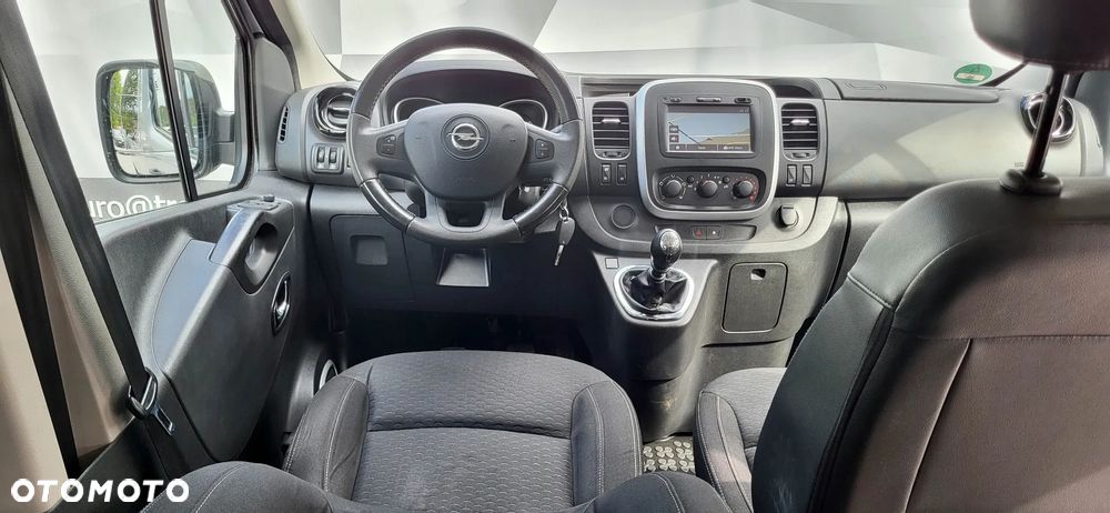 Opel Vivaro - 8