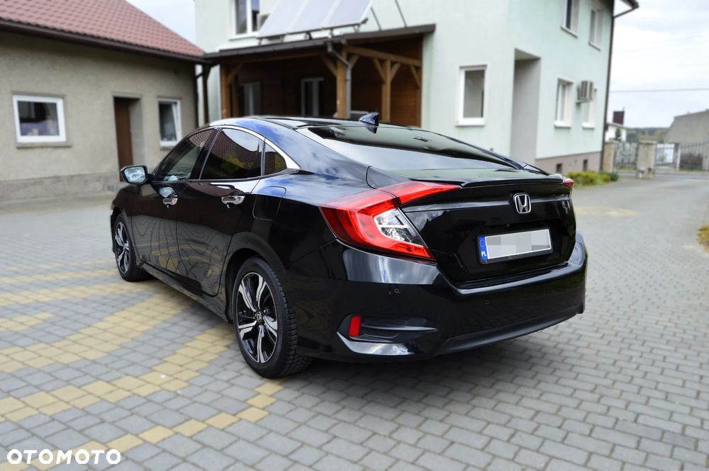 Honda Civic 1.5 T Elegance - 3