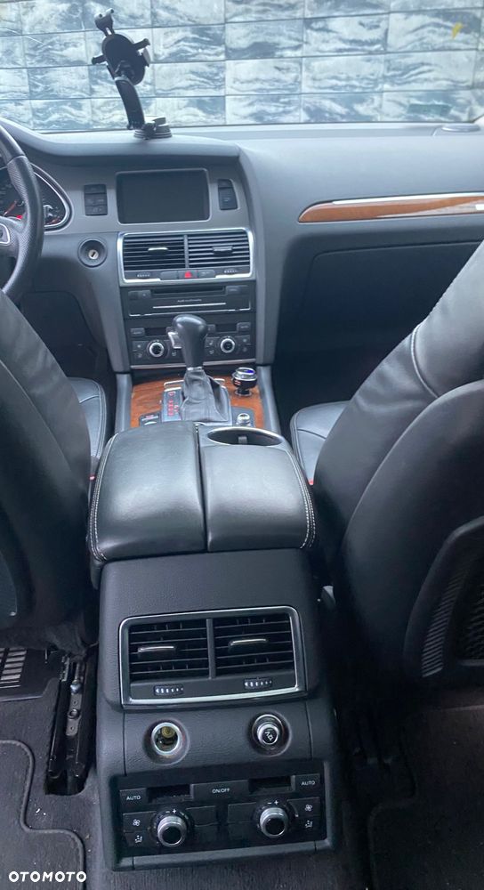 Audi Q7 - 17