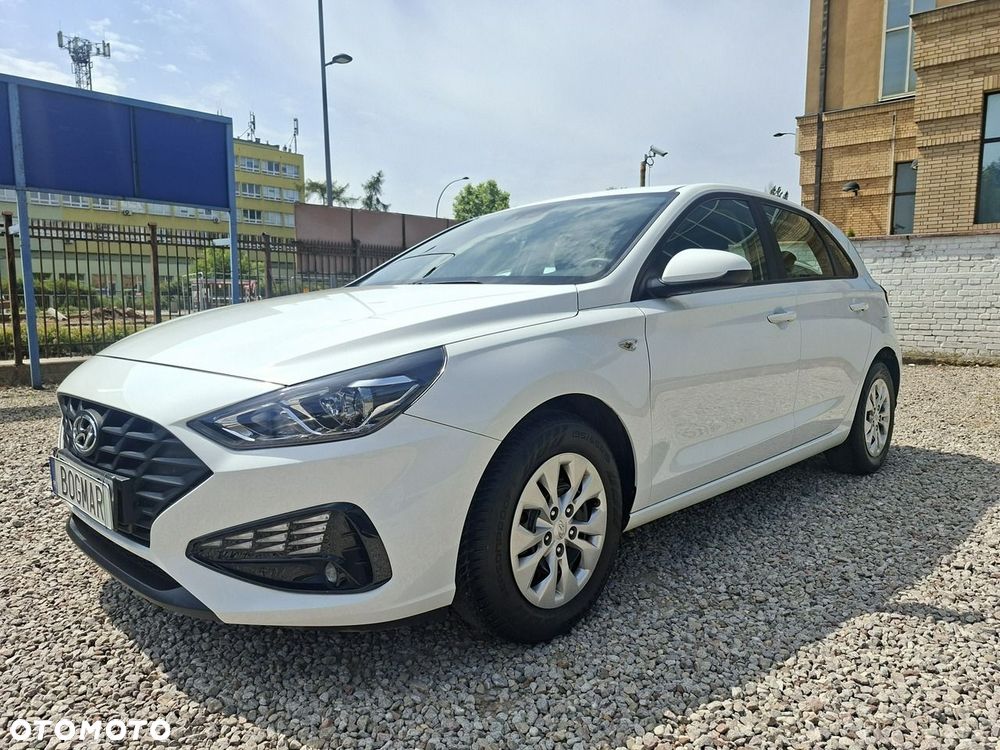 Hyundai i30 1.5 DPI Classic + - 6