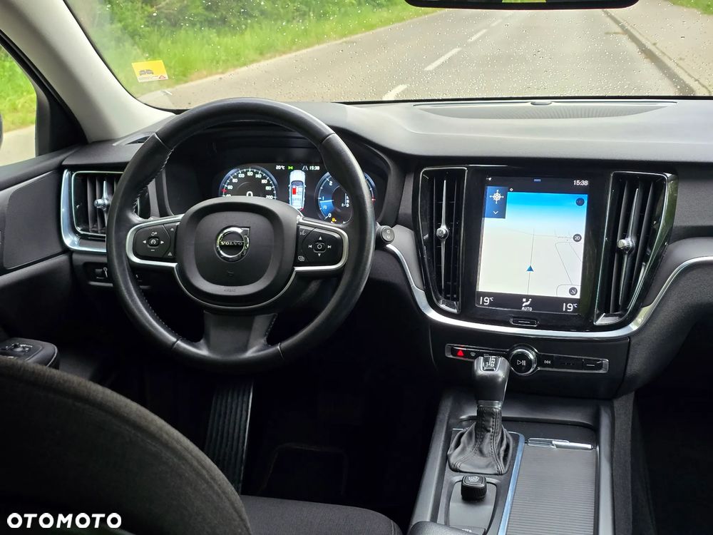 Volvo V60 D3 Geartronic - 28