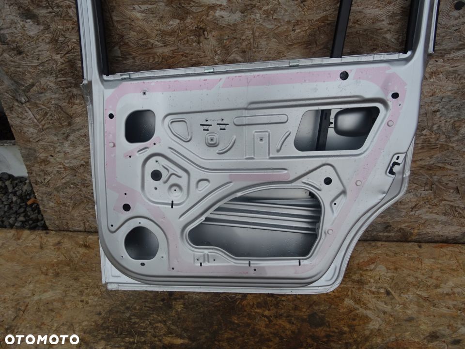DRZWI PRAWY TYŁ OPEL ZAFIRA B MINIVAN LAK:Z157 - 6