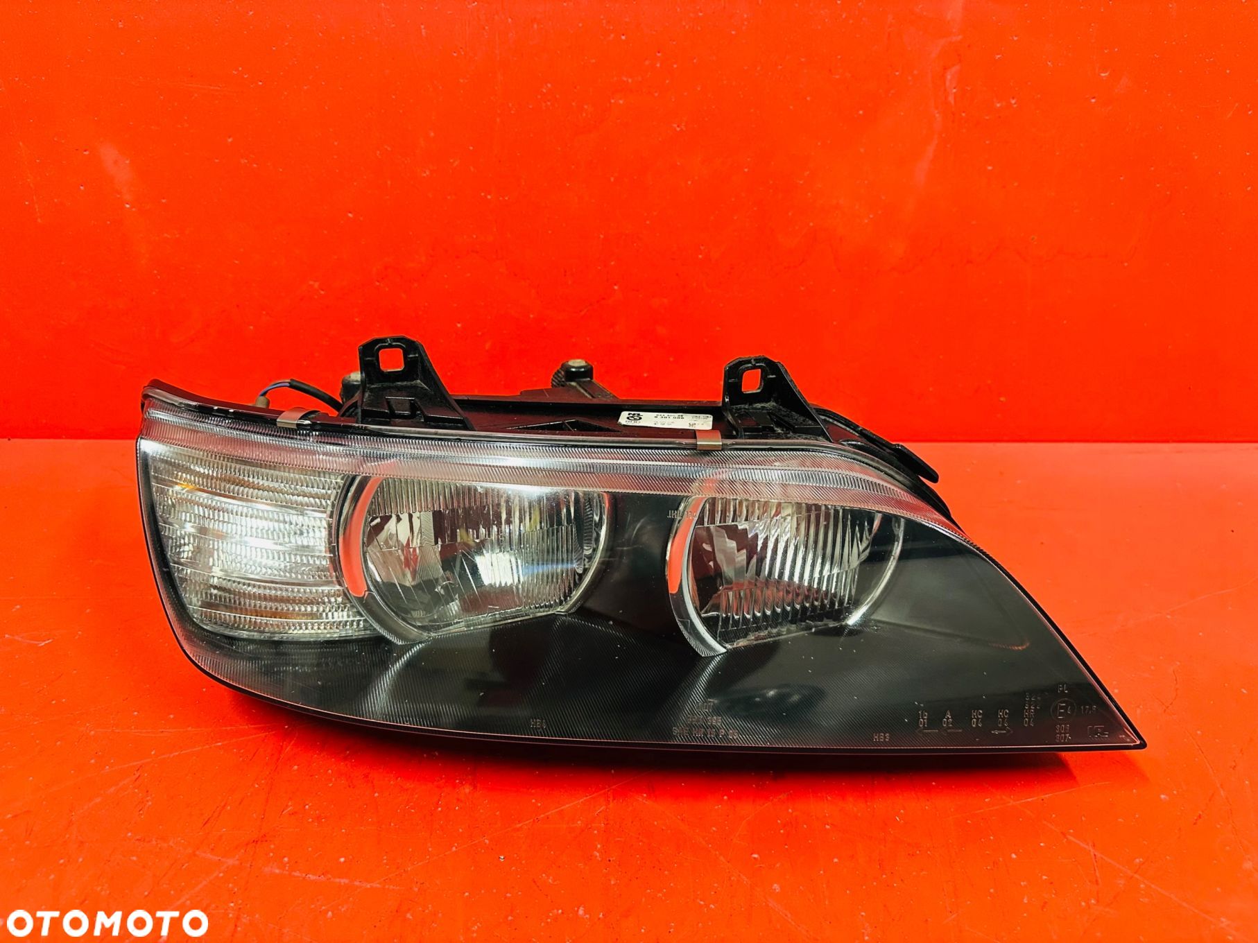 LAMPA PRAWA BMW Z3 LIFT BIAŁY KIERUNEK - 1