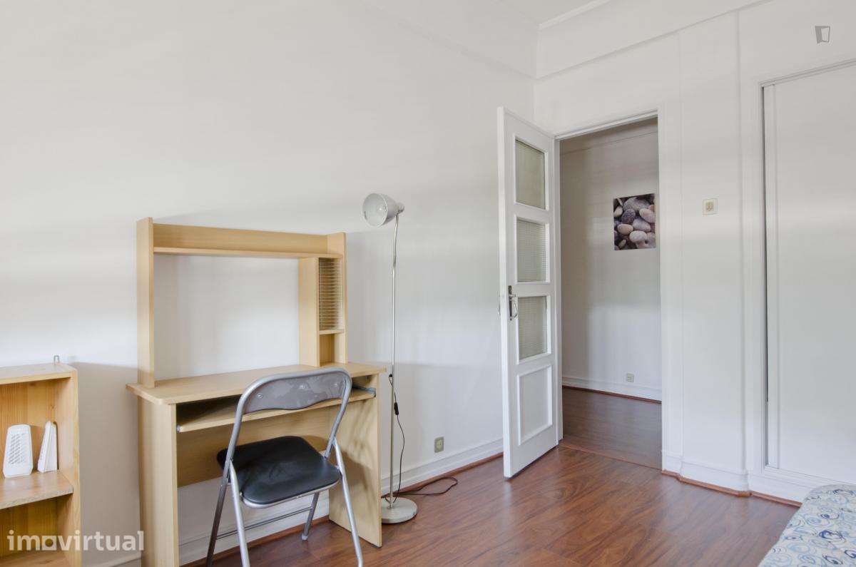 Quarto - localizado em Entrecampos Lisbon - Grande imagem: 4/18