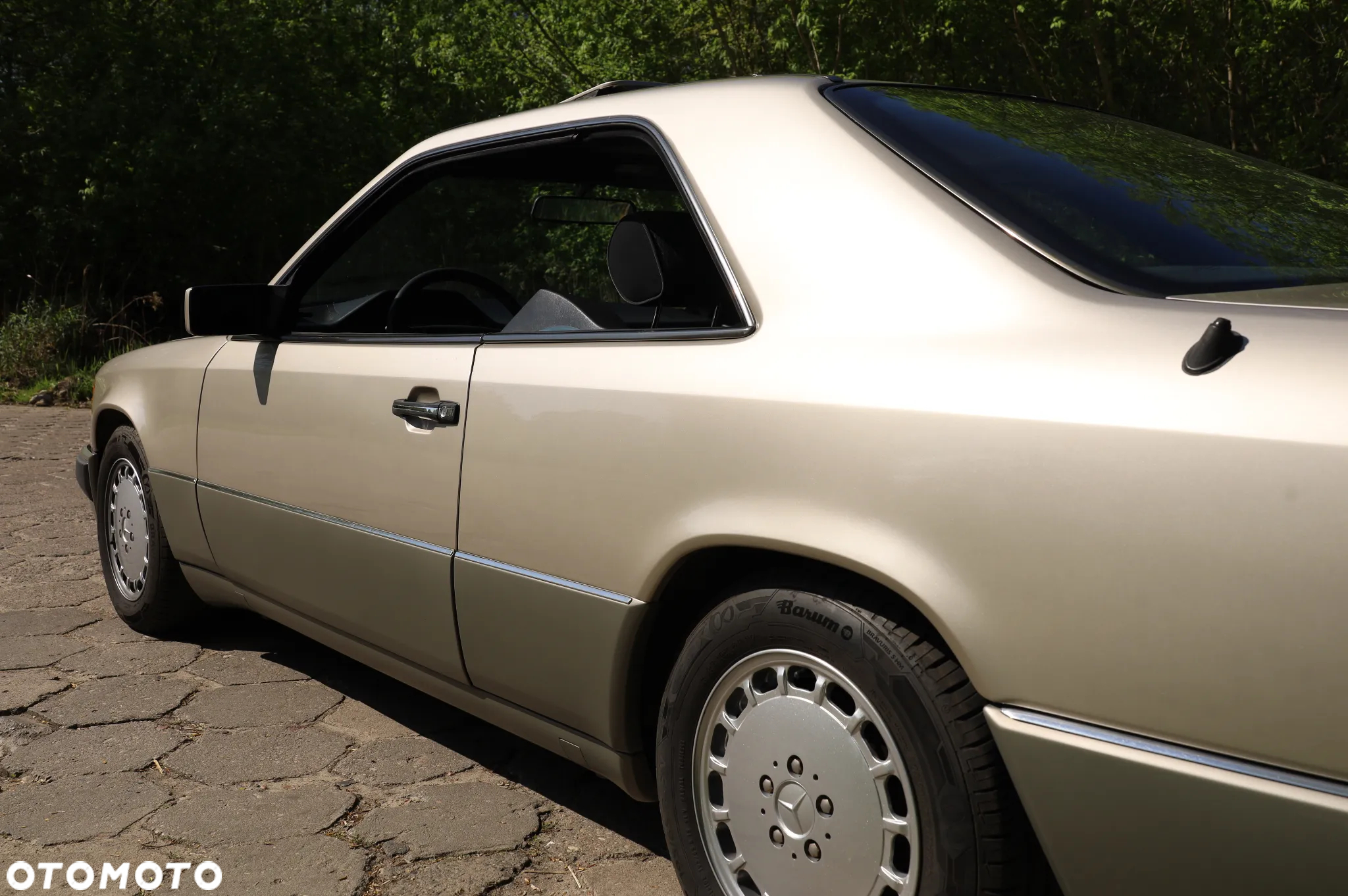 Mercedes-Benz W124 (1984-1993) - 13