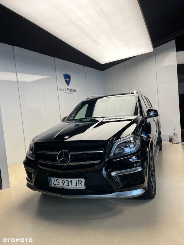 Mercedes-Benz GL 63 AMG - 18