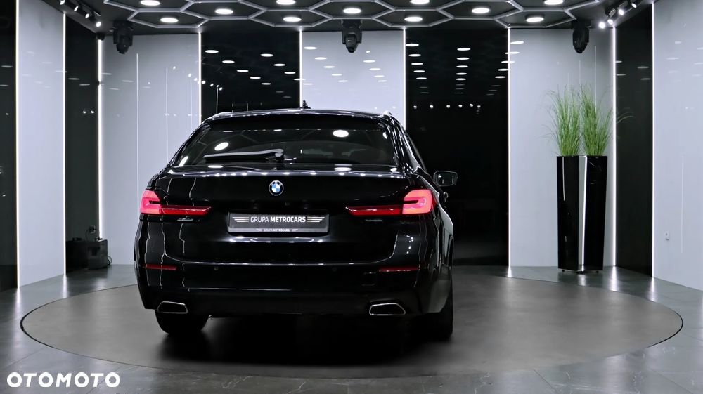 BMW Seria 5 520d Luxury Line sport - 6
