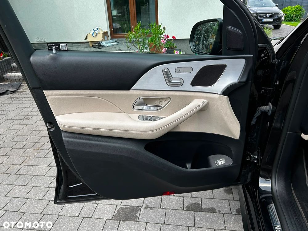 Mercedes-Benz GLE 300 d 4-Matic - 28