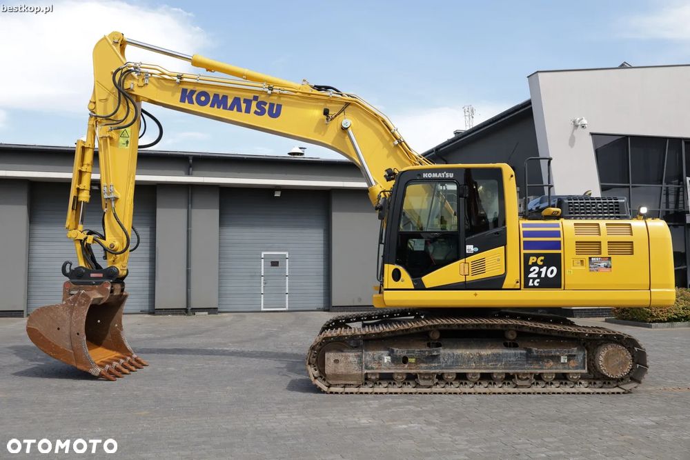 Komatsu PC210LC-11 - 3